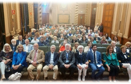 Conferencia “Peculiaridades de la Antártica” por el Oceanógrafo Dr. Mario Manriquez