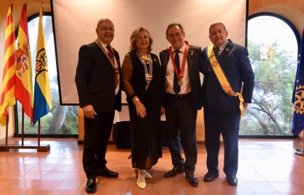Ceremonia de Cambio de Collares del RC de Castelldefels