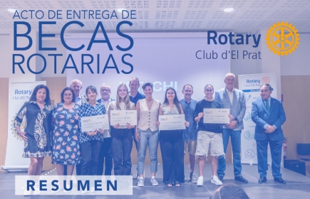 El acto de entrega de cuatro becas destinadas a reconocer el talento de los mejores estudiantes de los institutos del Prat.